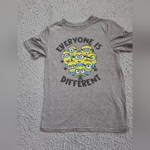 Minion Tshirt Kids 10 School Gray Yellow 'Everyone Is Differnt' Tshirt